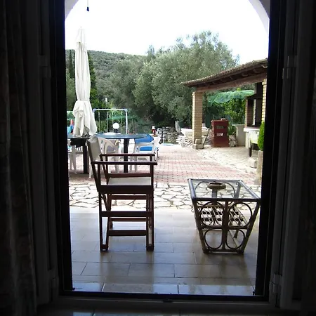 Mike 105 Apartment *