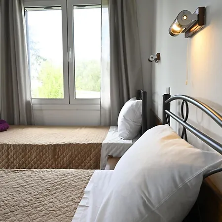 Mike 105 Apartment Liapades